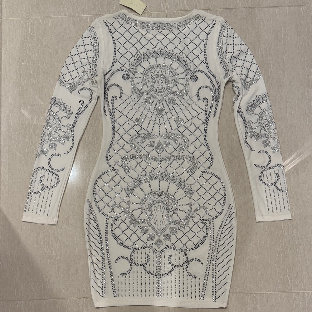 Arden B White Rhinestone Long Sleeve Bodycon Dress – Size M (NWT) - Picture 4 of 6
